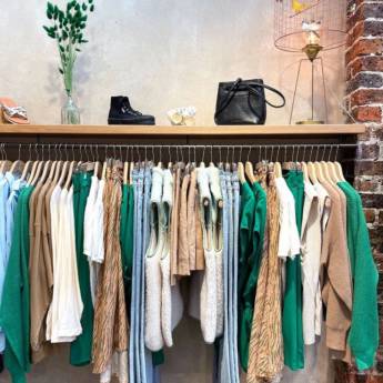 Comprar o produto de 3ES - Serviço/Empresarial - Visual Merchandising (VM) para lojas em Consultoria em Gestão de Negócios pela empresa Escritório Ampulheta AR - Consultorias e Serviços de Imagem Pessoal e Moda em Botucatu, SP por Solutudo