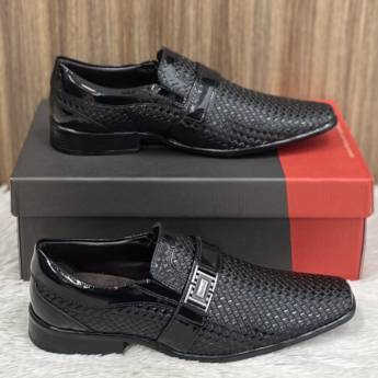 Comprar o produto de Sapato adulto Bertelli  em A Classificar em Uberlândia, MG por Solutudo