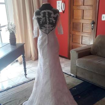 Comprar o produto de Vestido para aluguel em Noivas em Boituva, SP por Solutudo