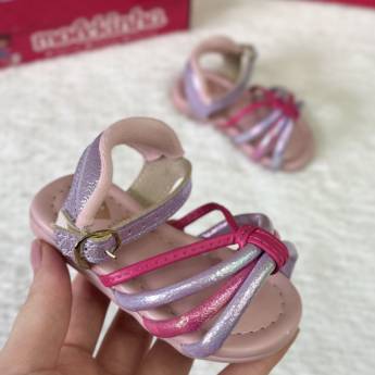 Comprar o produto de Sandália Molekinha bebê feminina em Calçados Infantis em Uberlândia, MG por Solutudo
