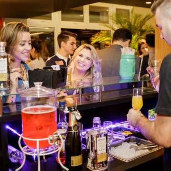 Comprar o produto de Fernandes Bartender em Outros Serviços em Jundiaí, SP por Solutudo