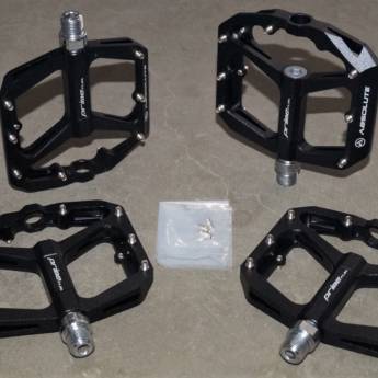 Comprar o produto de PEDAL PLATAFORMA ALUMINIO ROSCA GROSSA 9 16 INGLÊS COM ROLAMENTO PRETO PRIME ABSOLUTE em Peças  em Bauru, SP por Solutudo