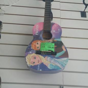 Comprar o produto de violão infantil personagens em Música em Boituva, SP por Solutudo