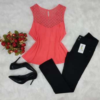 Comprar o produto de Blusa crepe em Blusas em Bauru, SP por Solutudo