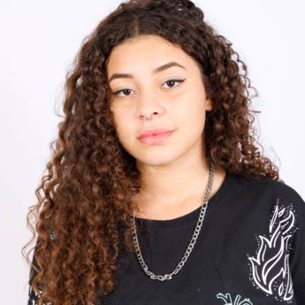 Comprar o produto de Eduarda Melo Tavares em Teen - 14 anos a 17 anos em Jundiaí, SP por Solutudo