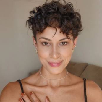 Comprar o produto de Sou Sanya. Meu trabalho consiste em massagens voltadas para a expansão da sexualidade.  em Terapias pela empresa Clínica Samsara em Americana, SP por Solutudo