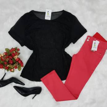 Comprar o produto de Blusa rendada na frente em Blusas em Bauru, SP por Solutudo