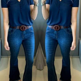 Comprar o produto de  Calça Jeans Flare (Semelhante a essa Disponível no Tamanho: 38 e 40) em Roupas e Acessórios em Bauru, SP por Solutudo