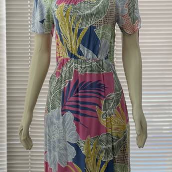 Comprar o produto de Vestido adulto em A Classificar em Uberlândia, MG por Solutudo