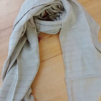 Comprar o produto de Lenço de seda pura listrado em Roupas e Acessórios pela empresa Loja Ego 3 p - Roupas e Acessórios Femininos em Botucatu, SP por Solutudo