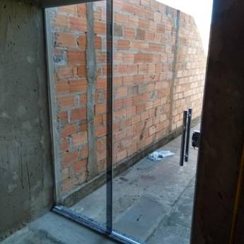 Comprar o produto de Porta 2 folhas, janela 4 folhas Fumê. em Vidros em Mineiros, GO por Solutudo Comprar o produto de Porta 2 folhas, janela 4 folhas Fumê. em Vidros em Mineiros, GO por Solutudo