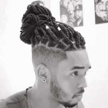 Comprar o produto de TRANÇA SOLTA MASCULINA em Salões de Beleza em Bauru, SP por Solutudo