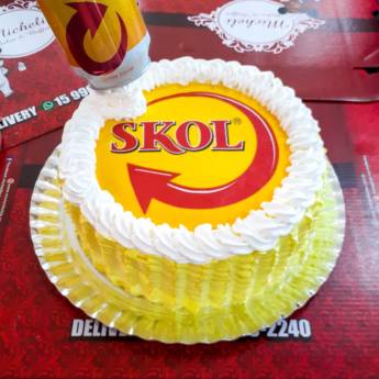 Comprar o produto de Bolo Skol em Bolos em Boituva, SP por Solutudo