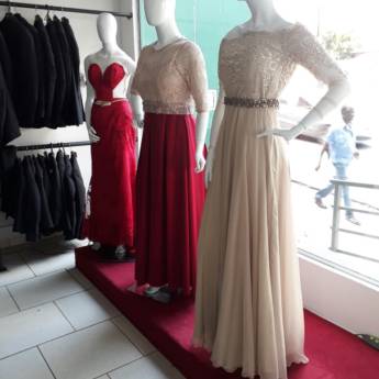 Comprar o produto de Vestido Dourado em Vestidos Casuais em Bauru, SP por Solutudo