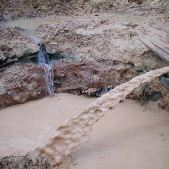Comprar o produto de Esgotamento de Lama Bentonítica em Limpeza de Fossas em Atibaia, SP por Solutudo