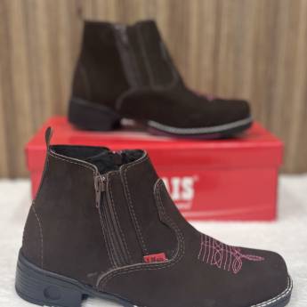 Comprar o produto de Bota J.MAIS feminina adulta  em Calçados Femininos em Botucatu, SP por Solutudo