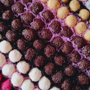 Comprar o produto de Doces tradicionais de festa (cento) em Doces em Jundiaí, SP por Solutudo Comprar o produto de Doces tradicionais de festa (cento) em Doces em Jundiaí, SP por Solutudo