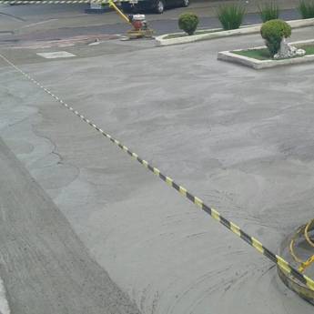 Comprar o produto de CALÇADA ANTI-DERRAPANTE em A Classificar em Botucatu, SP por Solutudo