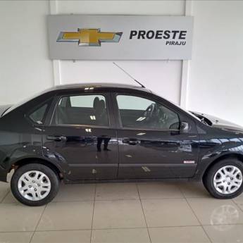 Comprar o produto de FORD -  FIESTA  -  1.6 MPI Sedan 8V  em Carros, Motos e Outros em Piraju, SP por Solutudo