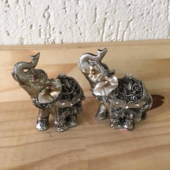 Comprar o produto de Par Elefante Resina em Decoração em São Carlos, SP por Solutudo