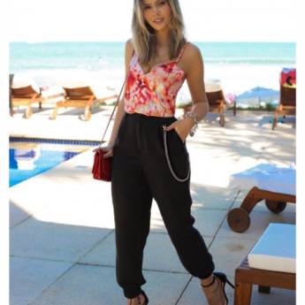 Comprar o produto de Calça bebela jeans jogger preta bia em Moda Feminina em Bauru, SP por Solutudo