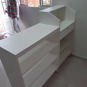 Comprar o produto de Balcão de atendimento com vitrine - Bauru em Balcão em Bauru, SP por Solutudo