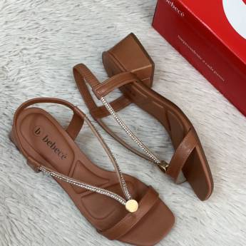 Comprar o produto de Sandália adulta Bebecê em A Classificar pela empresa Lojas Dom Flavittos em Uberlândia, MG por Solutudo