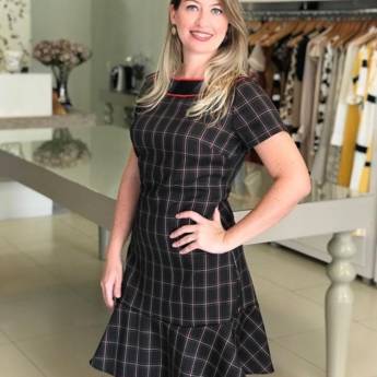 Comprar o produto de Vestido  em Vestidos Casuais em Mineiros, GO por Solutudo