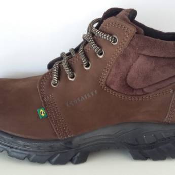 Comprar o produto de BOTINA BICO PVC MARROM COURO NOBUCK em EPI's em Boituva, SP por Solutudo