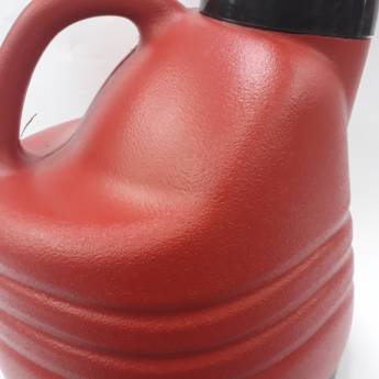 Comprar o produto de Garrafa Termo Plastica Invicta 3,0 litros  em A Classificar em Itatiba, SP por Solutudo