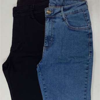 Comprar o produto de Bermuda feminina One Jeans em A Classificar em Uberlândia, MG por Solutudo