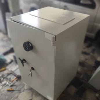 Comprar o produto de Abertura de cofres em Chaveiros em Duque de Caxias, RJ por Solutudo