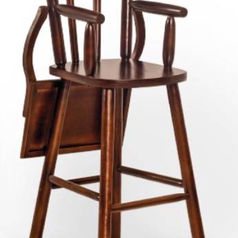 Comprar o produto de Cadeira Papa Nenê Cor Imbuia em Cadeiras de Alimentação em Foz do Iguaçu, PR por Solutudo