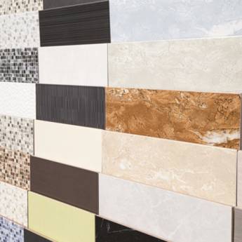 Comprar o produto de Porcelanatos e Cerâmicas em Pisos e Revestimentos pela empresa Carlinhos Materiais para Construção • Depósito em Atibaia em Atibaia, SP por Solutudo