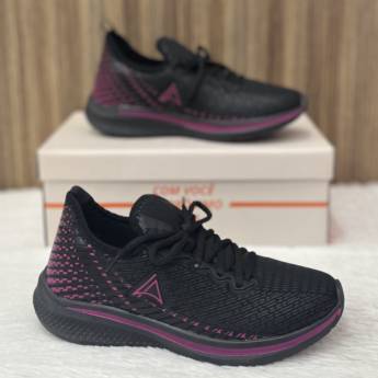 Comprar o produto de Tênis esportivo La Fitty feminino adulto  em Esportes e Fitness em Uberlândia, MG por Solutudo