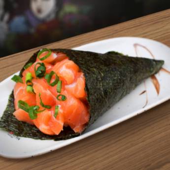 Comprar o produto de Temaki de Salmão em Restaurantes Japoneses pela empresa Hioto Sushi em Americana, SP por Solutudo