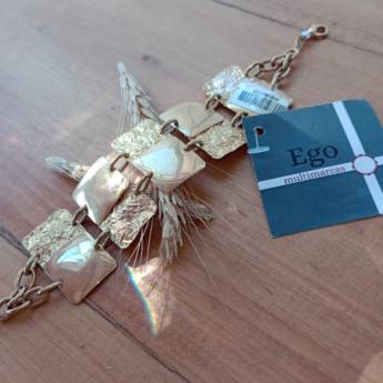 Comprar o produto de Pulseira dourada placas semi - joia - Rp em Roupas e Acessórios em Botucatu, SP por Solutudo