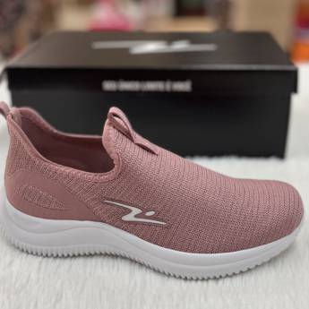 Comprar o produto de Tênis Adrun feminino adulto  em Calçados Femininos em Uberlândia, MG por Solutudo
