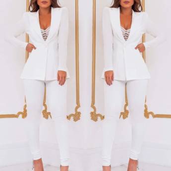 Comprar o produto de Blazer Alongado de Alfaiataria Branco (Semelhante ao da Foto Disponível no Tamanho: 44) em Feminino em Bauru, SP por Solutudo