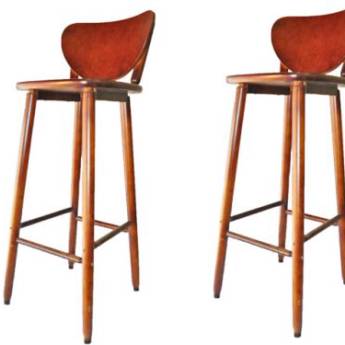 Comprar o produto de Cadeira Bistrô Madeira em Outros em Ourinhos, SP por Solutudo