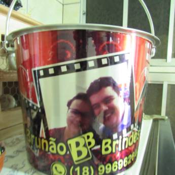 Comprar o produto de balde de gelo personalizado em A Classificar em Birigui, SP por Solutudo