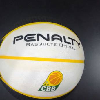 Comprar o produto de Bola de Basquete Penalty em Esportes e Fitness em Avaré, SP por Solutudo