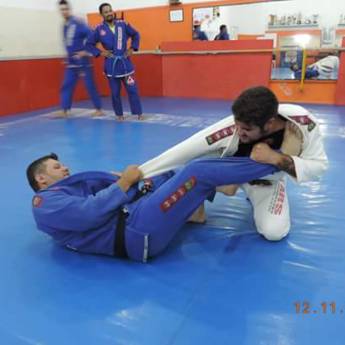 Comprar o produto de Aulas de Jiu-Jitsu em Outros em Valinhos, SP por Solutudo