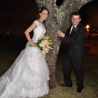 Comprar o produto de Vestido de Noiva em A Classificar em Avaré, SP por Solutudo