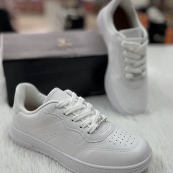 Comprar o produto de Tênis Vizzano feminino adulto  em Calçados Femininos pela empresa Lojas Dom Flavittos em Uberlândia, MG por Solutudo