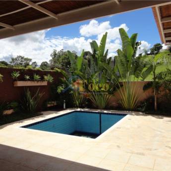Comprar o produto de Excelente casa com piscina e espaço gourmet em condomínio fechado de Itatiba/ SP. em Venda - Casas em Itatiba, SP por Solutudo