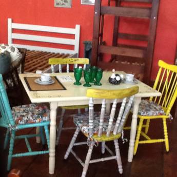 Comprar o produto de Mesa com cadeiras em Outros em Itatiba, SP por Solutudo