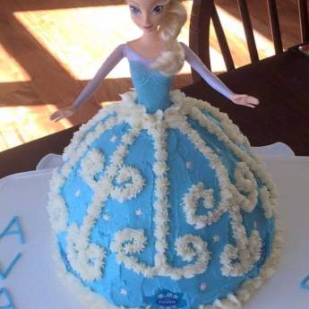 Comprar o produto de Bolo Elsa Frozen  em Alimentos e Bebidas em Itatiba, SP por Solutudo