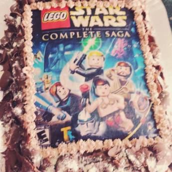 Comprar o produto de Bolo tema star wars  em Alimentos e Bebidas em Jaú, SP por Solutudo