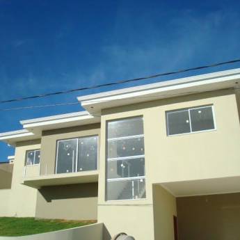 Comprar o produto de Casa residencial á venda condomínio Itatiba Country Club  em Venda - Casas em Itatiba, SP por Solutudo